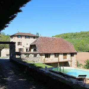 à La Croisée Des Vallées Couette-café